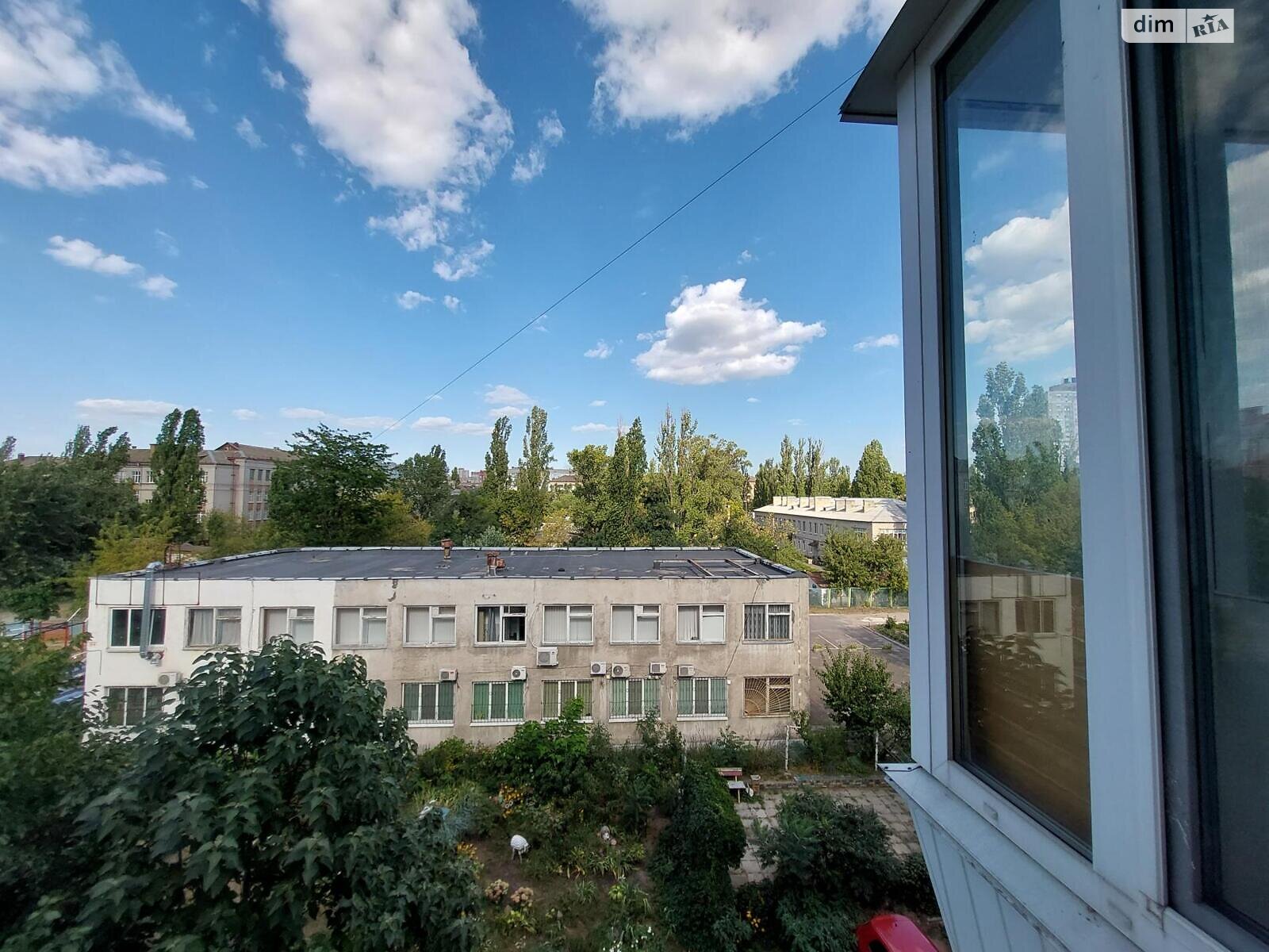 Продаж трикімнатної квартири в Києві, на вул. Будівельників 24, район Соцмісто фото 1 Продаж трикімнатної квартири в Києві, на вул. Будівельників 24, район Соцмісто фото 1