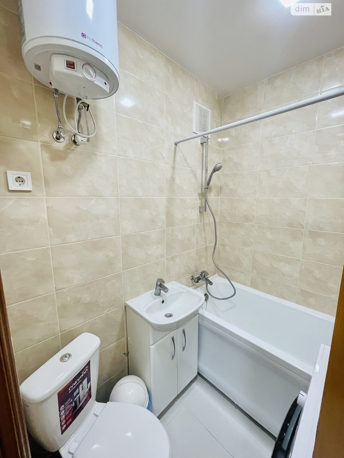 Продажа двухкомнатной квартиры в Киеве, на ул. Строителей 3, район Соцгород фото 1 Продажа двухкомнатной квартиры в Киеве, на ул. Строителей 3, район Соцгород фото 1
