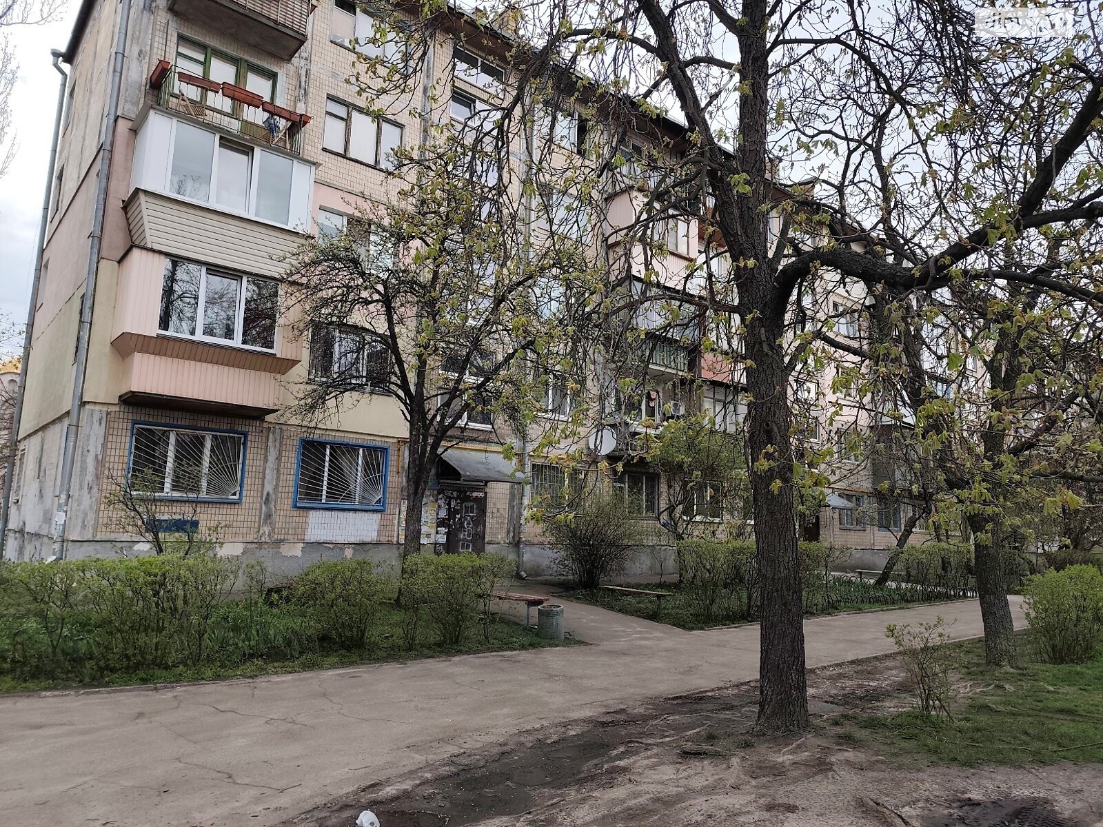 Продажа двухкомнатной квартиры в Киеве, на ул. Строителей 19, район Соцгород фото 1 Продажа двухкомнатной квартиры в Киеве, на ул. Строителей 19, район Соцгород фото 1