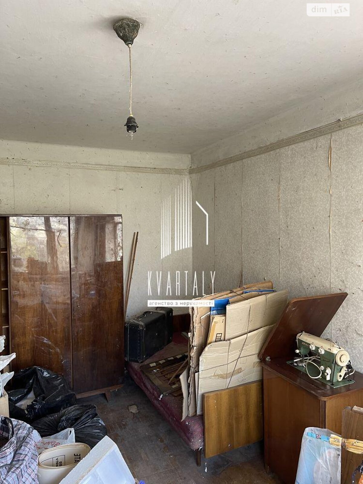 Продаж однокімнатної квартири в Києві, на вул. Будівельників 16, район Соцмісто фото 1 Продаж однокімнатної квартири в Києві, на вул. Будівельників 16, район Соцмісто фото 1