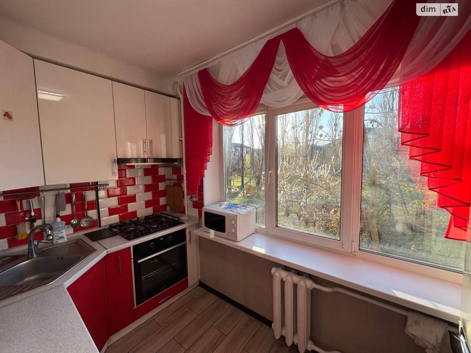 Продажа трехкомнатной квартиры в Киеве, на ул. Строителей 12Б, район Соцгород фото 1 Продажа трехкомнатной квартиры в Киеве, на ул. Строителей 12Б, район Соцгород фото 1