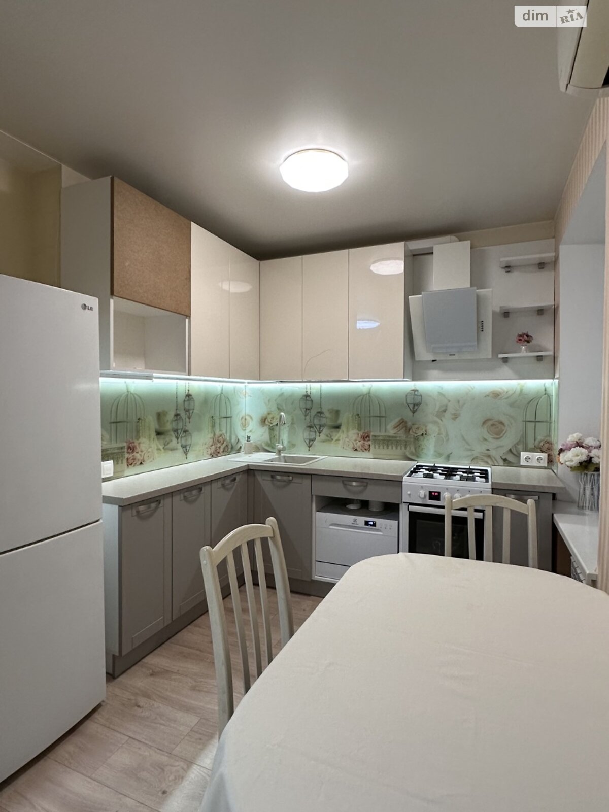 Продажа двухкомнатной квартиры в Киеве, на ул. Уинстона Черчилля 26, район Соцгород фото 1