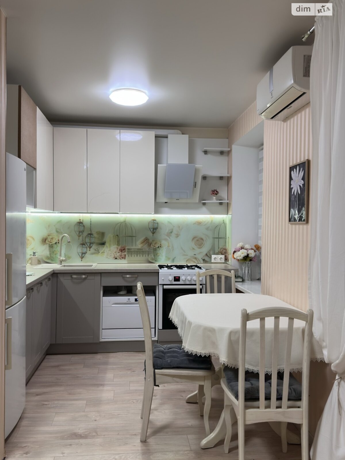 Продажа двухкомнатной квартиры в Киеве, на ул. Уинстона Черчилля 26, район Соцгород фото 1