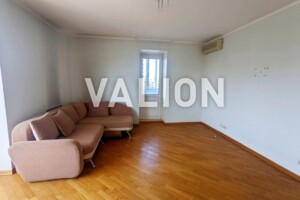 Продаж чотирикімнатної квартири в Києві, на бул. Верховної Ради 21А, район Соцмісто фото 2