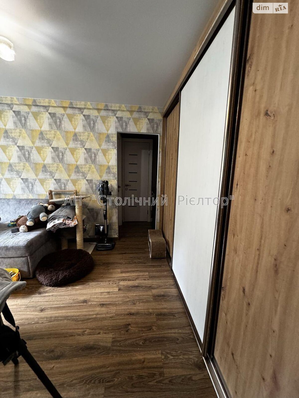 Продаж двокімнатної квартири в Києві, на бул. Верховної Ради 10А, район Соцмісто фото 1 Продаж двокімнатної квартири в Києві, на бул. Верховної Ради 10А, район Соцмісто фото 1