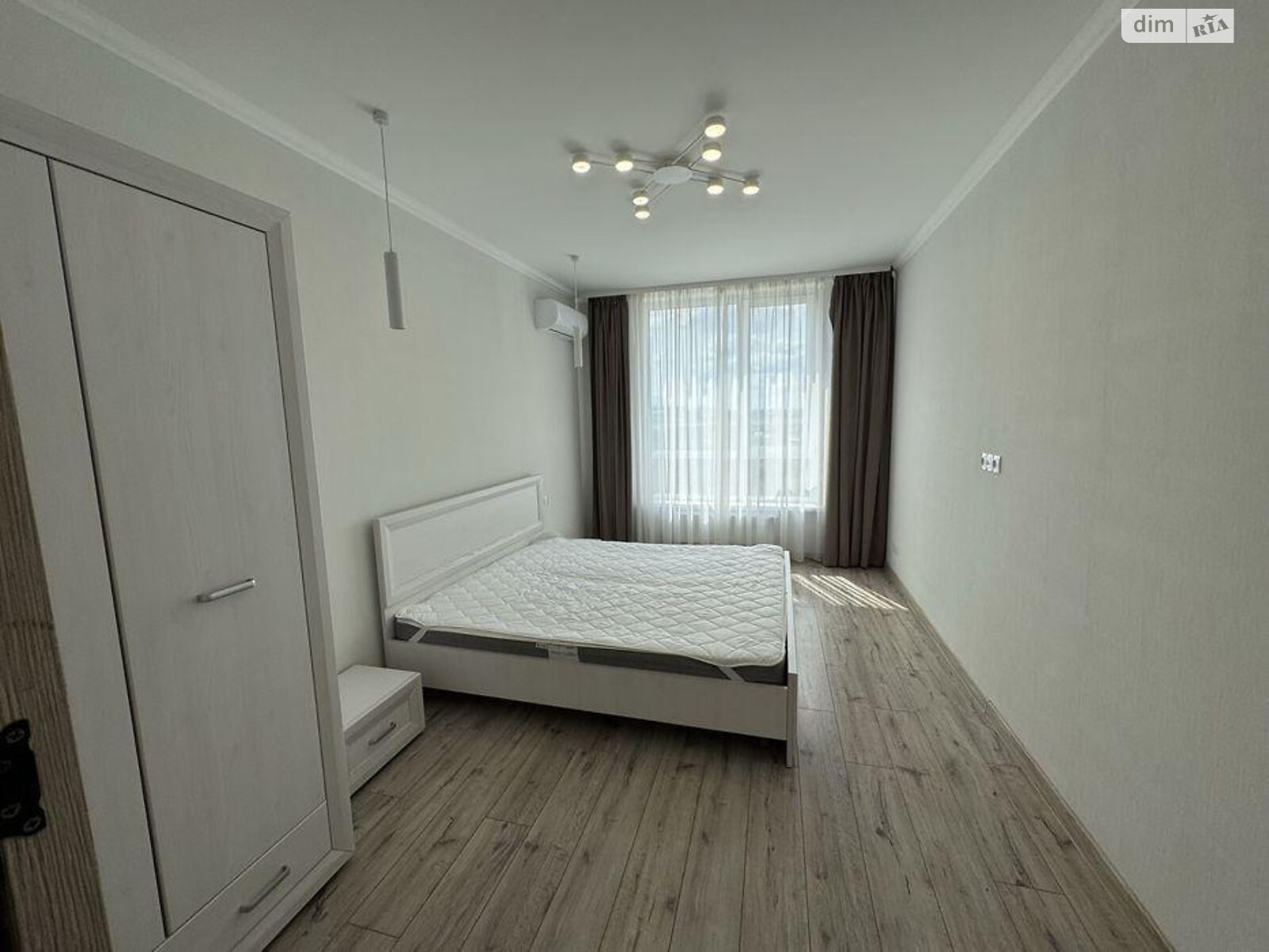 Продаж однокімнатної квартири в Києві, на вул. Кадетський Гай 10, район Совки фото 1