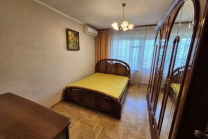 Продажа трехкомнатной квартиры в Киеве, на ул. Стадионная 6, фото 2