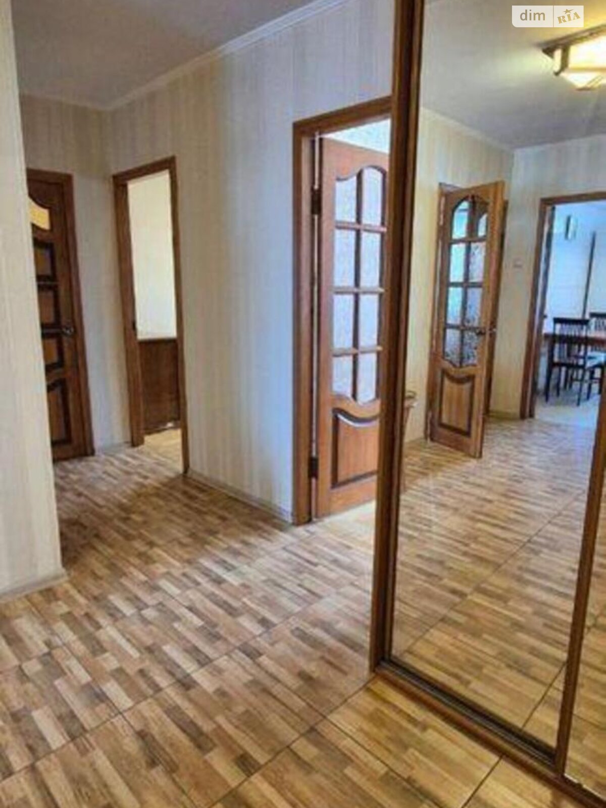 Продажа трехкомнатной квартиры в Киеве, на ул. Стадионная 6, фото 1 Продажа трехкомнатной квартиры в Киеве, на ул. Стадионная 6, фото 1