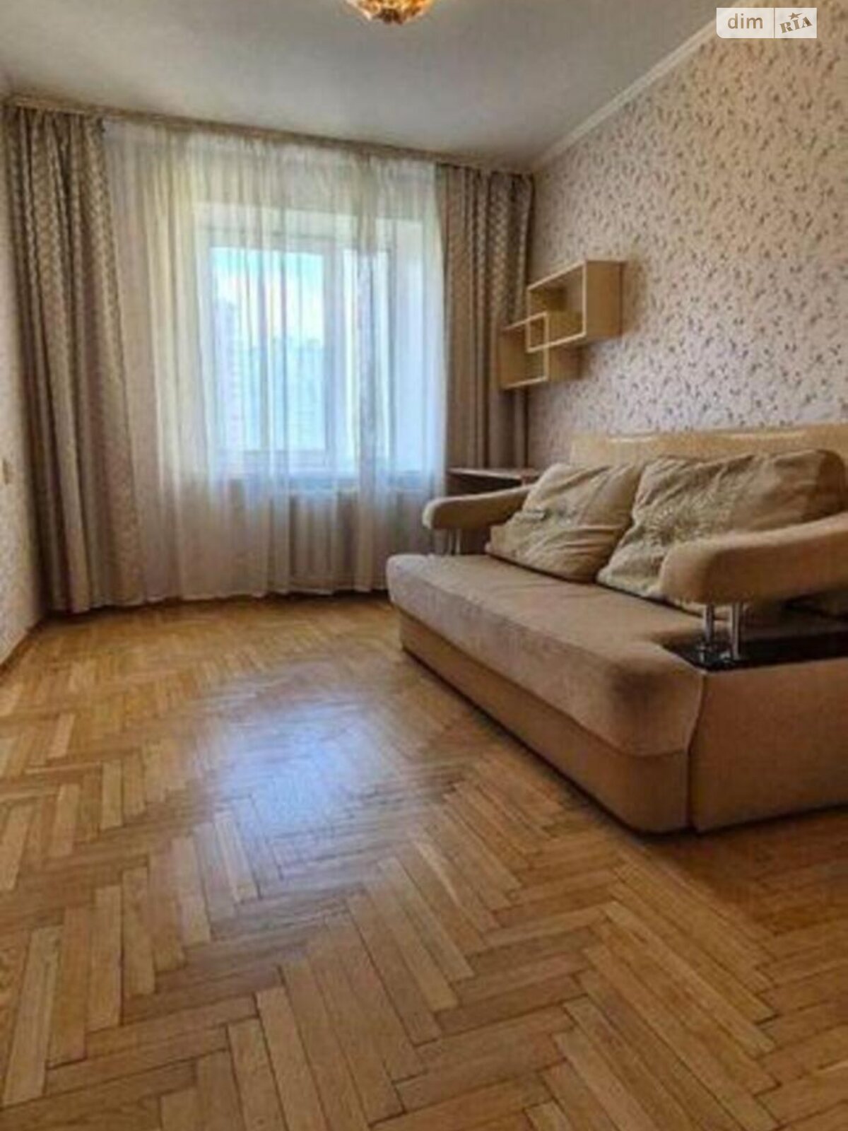 Продажа трехкомнатной квартиры в Киеве, на ул. Стадионная 6, фото 1 Продажа трехкомнатной квартиры в Киеве, на ул. Стадионная 6, фото 1