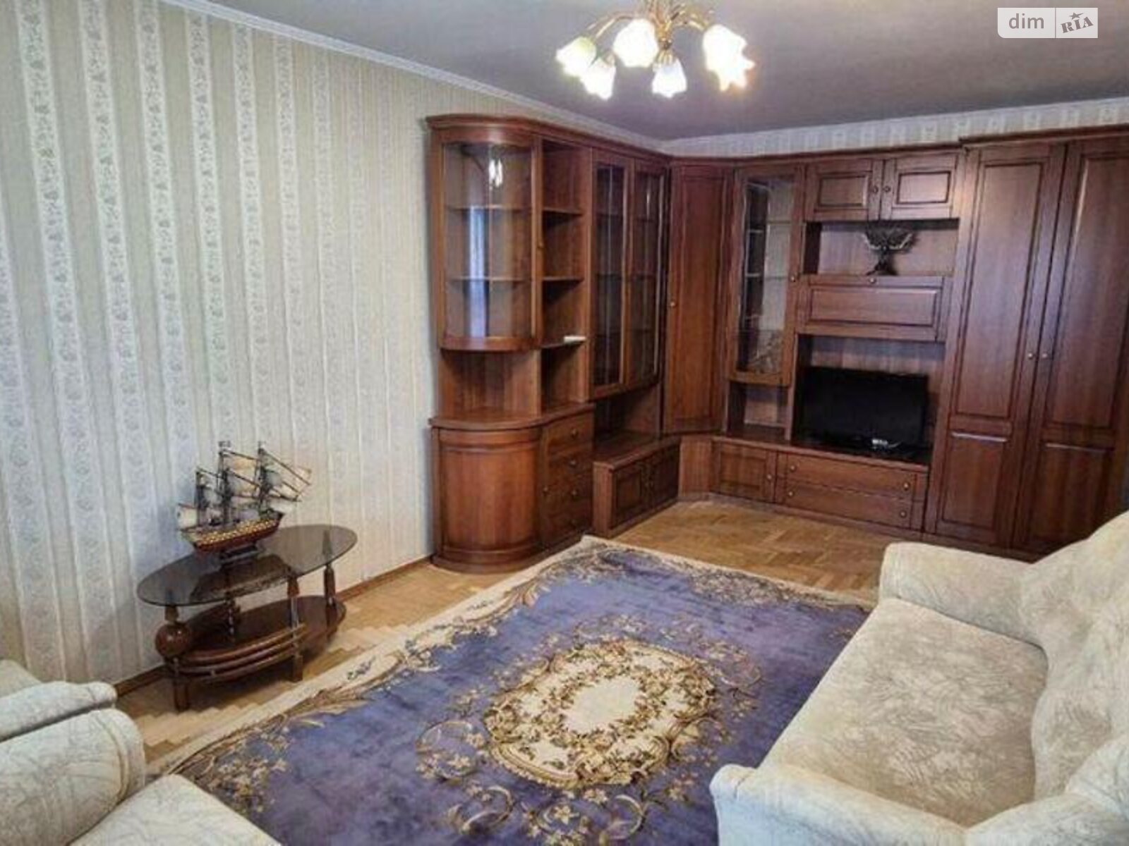 Продажа трехкомнатной квартиры в Киеве, на ул. Стадионная 6, фото 1 Продажа трехкомнатной квартиры в Киеве, на ул. Стадионная 6, фото 1