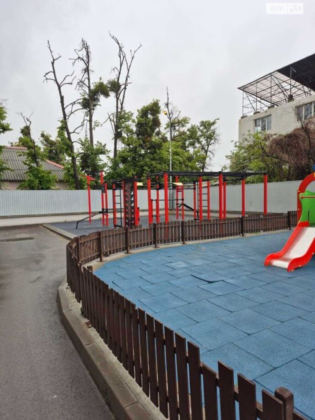 Продажа четырехкомнатной квартиры в Киеве, на ул. Гродненская 14, район Старая Дарница фото 1 Продажа четырехкомнатной квартиры в Киеве, на ул. Гродненская 14, район Старая Дарница фото 1