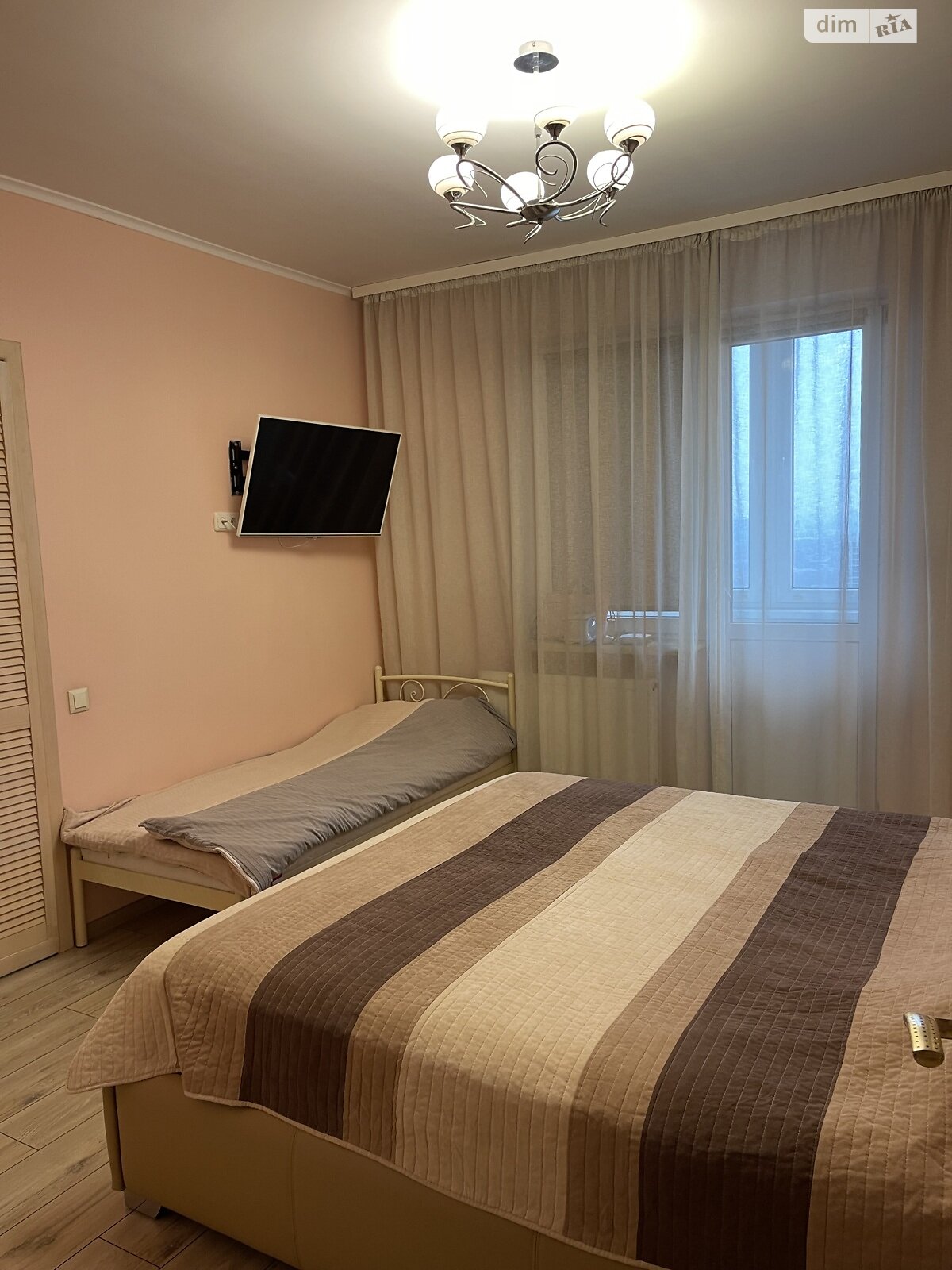 Продаж однокімнатної квартири в Києві, на шосе Харківське 19А, район Стара Дарниця фото 1 Продаж однокімнатної квартири в Києві, на шосе Харківське 19А, район Стара Дарниця фото 1