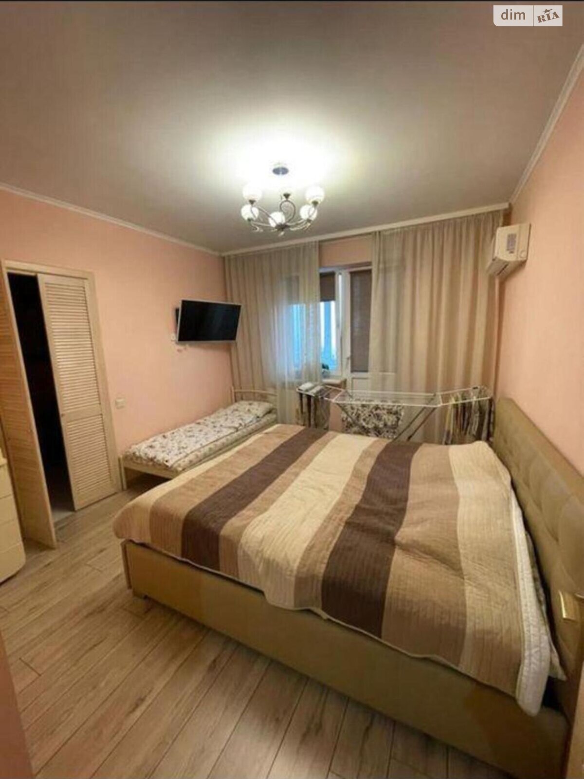 Продаж двокімнатної квартири в Києві, на шосе Харківське 19А, район Стара Дарниця фото 1 Продаж двокімнатної квартири в Києві, на шосе Харківське 19А, район Стара Дарниця фото 1