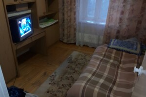 Продажа трехкомнатной квартиры в Киеве, на ул. Слобожанская 9, район Старая Дарница фото 2