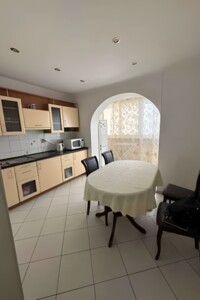 Продаж двокімнатної квартири в Києві, на вул. Новаторів 22, район Стара Дарниця фото 2