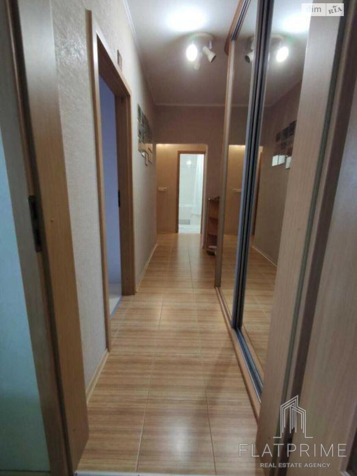 Продажа двухкомнатной квартиры в Киеве, на ул. Новаторов 22, район Старая Дарница фото 1