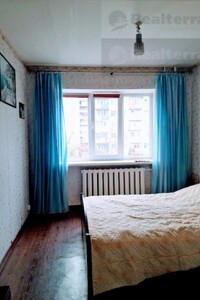 Продаж шестикімнатної квартири в Києві, на вул. Празька 33, район Стара Дарниця фото 2