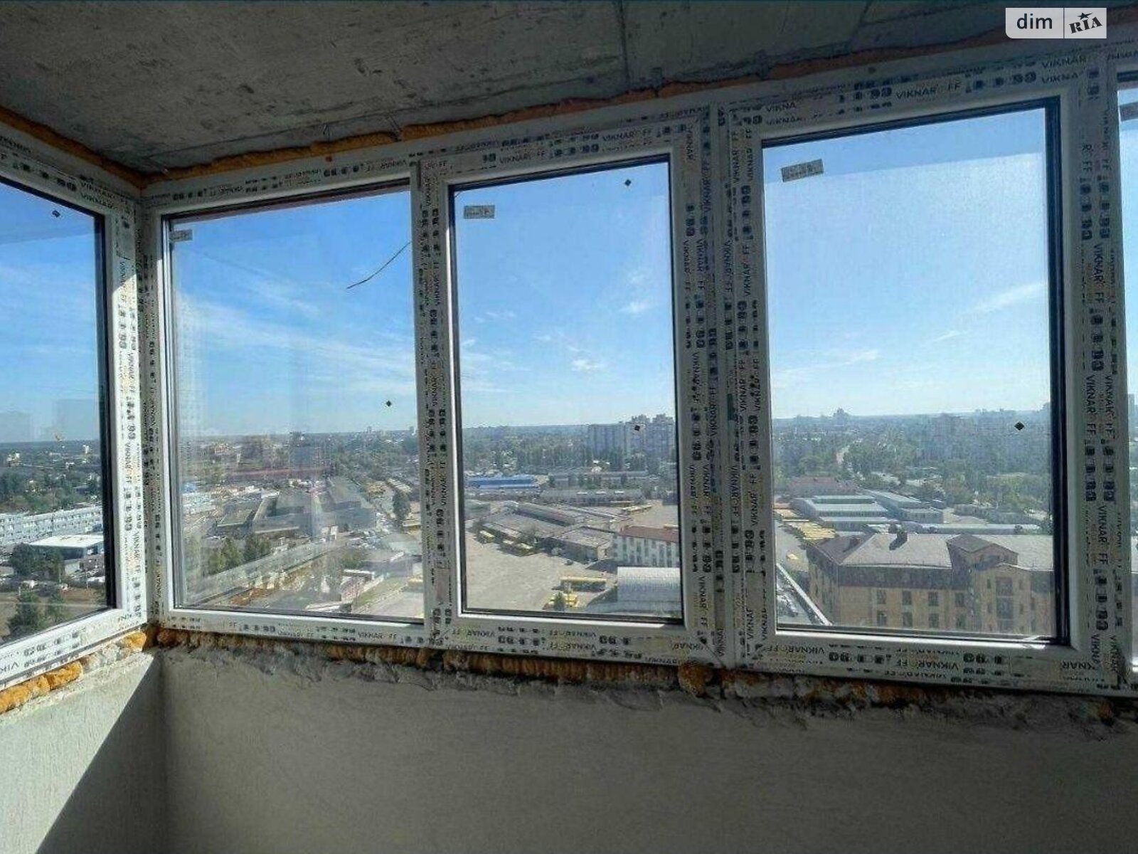 Продажа двухкомнатной квартиры в Киеве, на ул. Владимира Сосюры 6, район Старая Дарница фото 1