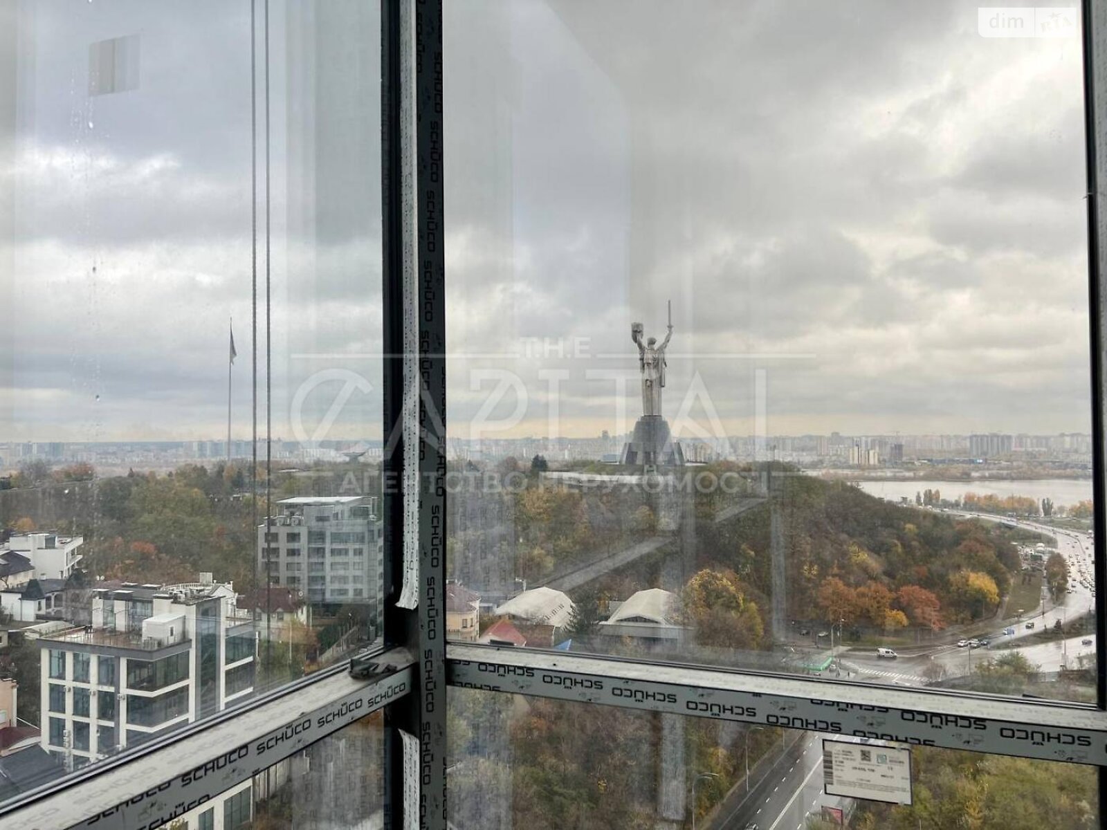 Продаж трикімнатної квартири в Києві, на вул. Старонаводницька 42-44, фото 1 Продаж трикімнатної квартири в Києві, на вул. Старонаводницька 42-44, фото 1