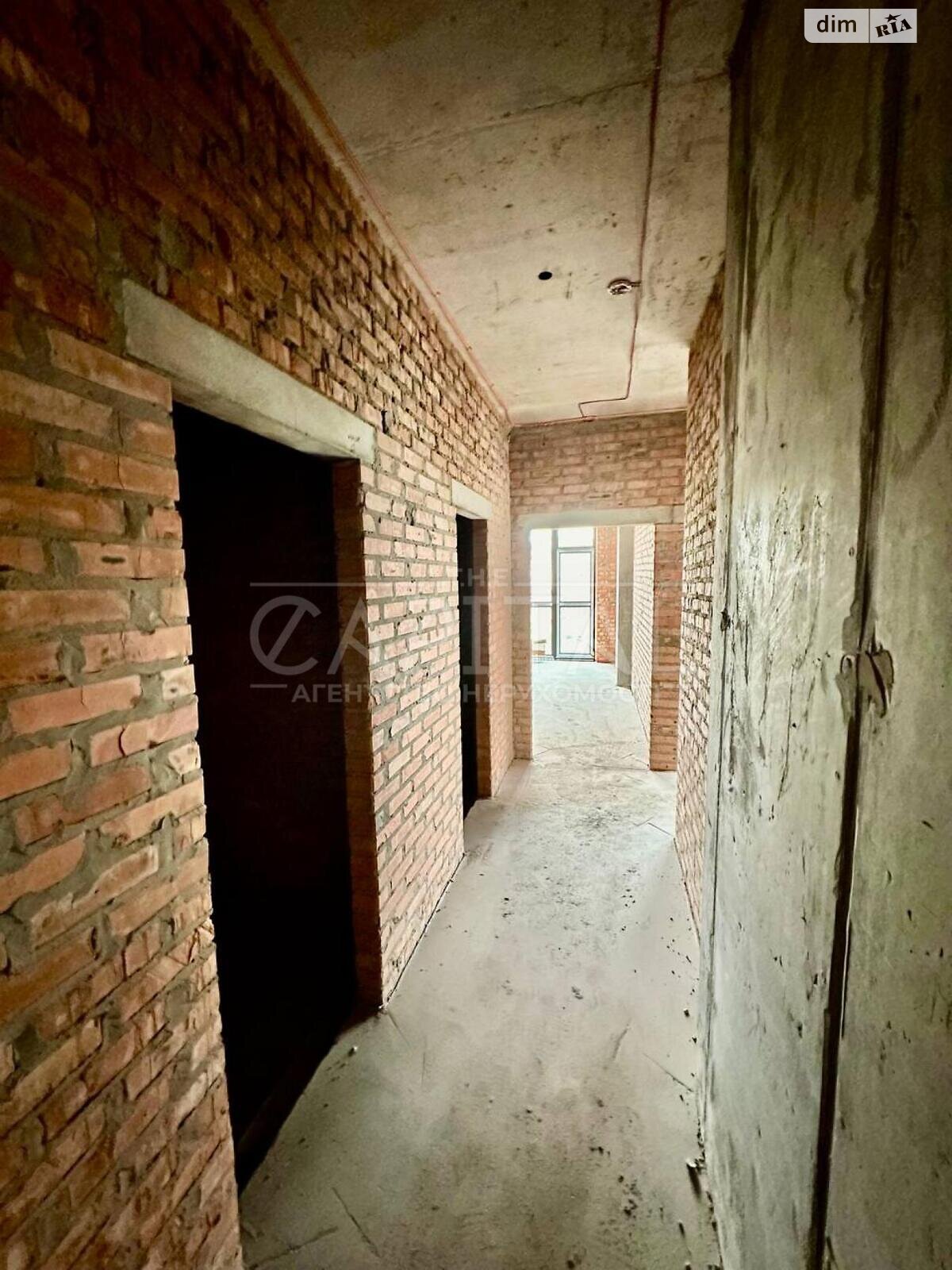 Продажа трехкомнатной квартиры в Киеве, на ул. Старонаводницкая 42-44, фото 1 Продажа трехкомнатной квартиры в Киеве, на ул. Старонаводницкая 42-44, фото 1