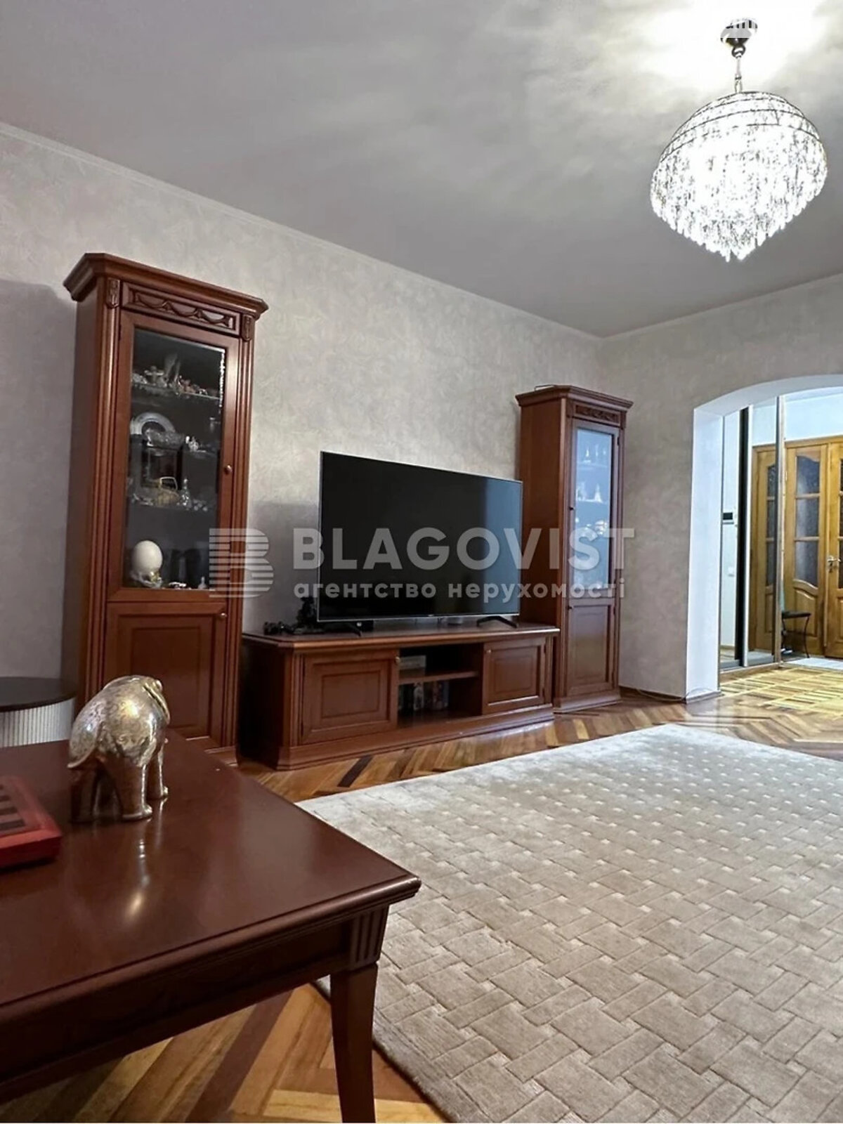 Продажа четырехкомнатной квартиры в Киеве, на ул. Старонаводницкая 4Б, фото 1 Продажа четырехкомнатной квартиры в Киеве, на ул. Старонаводницкая 4Б, фото 1