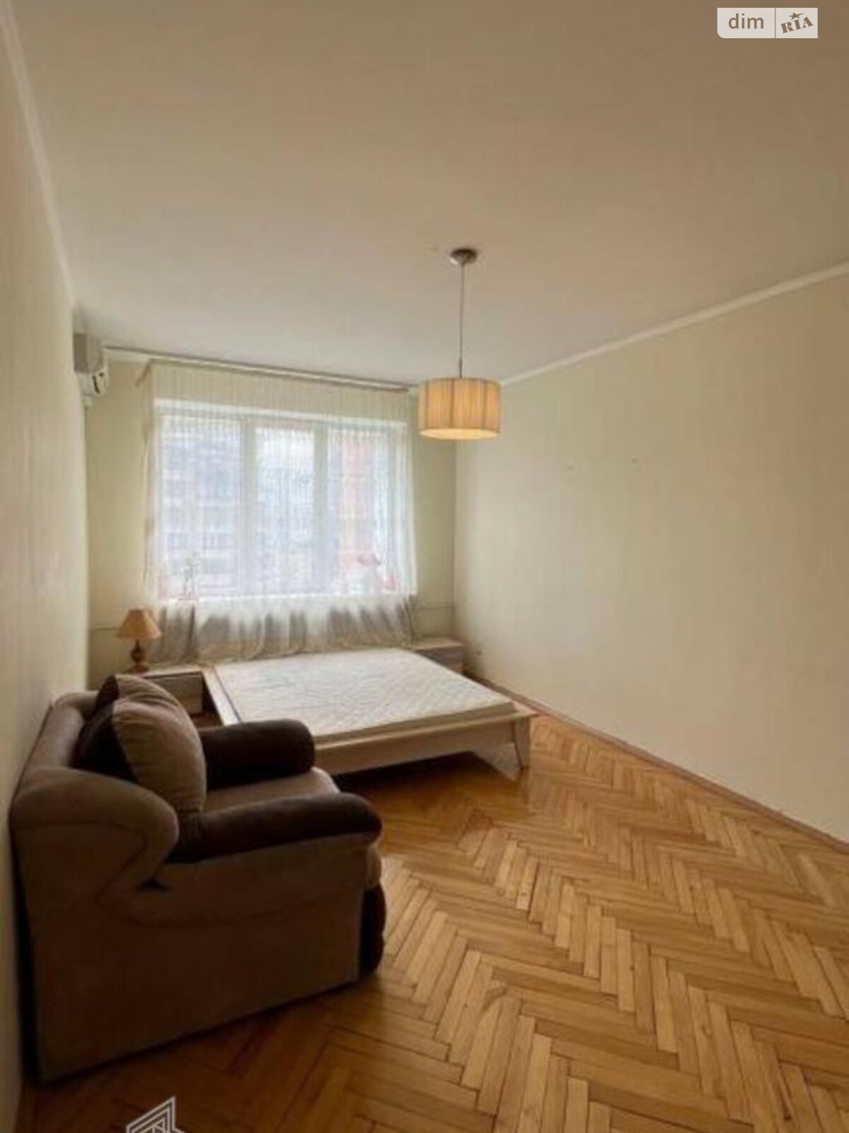 Продажа четырехкомнатной квартиры в Киеве, на ул. Старонаводницкая 4А, фото 1 Продажа четырехкомнатной квартиры в Киеве, на ул. Старонаводницкая 4А, фото 1