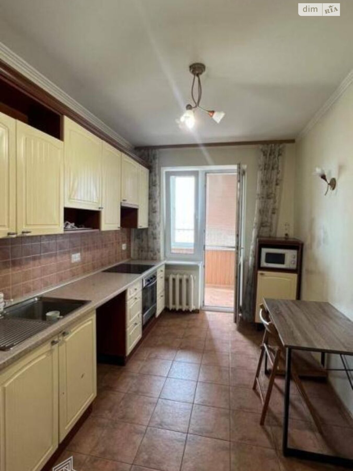 Продажа четырехкомнатной квартиры в Киеве, на ул. Старонаводницкая 4А, фото 1 Продажа четырехкомнатной квартиры в Киеве, на ул. Старонаводницкая 4А, фото 1