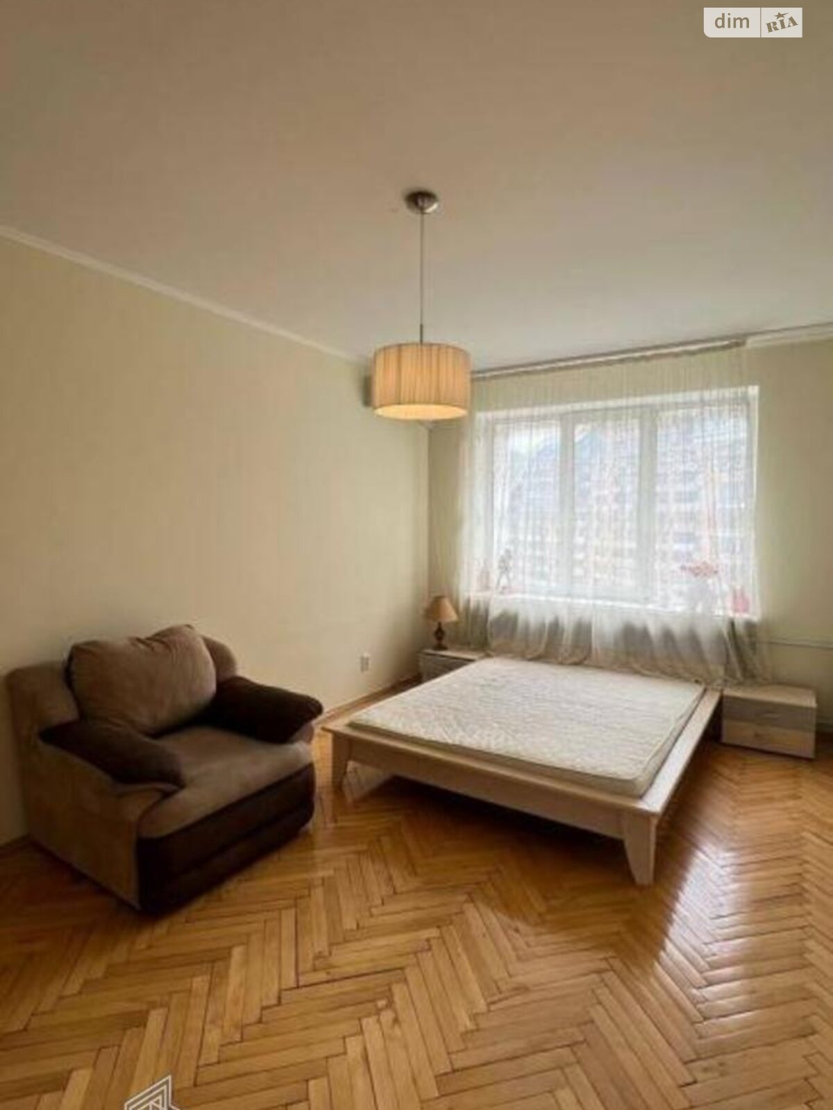 Продажа четырехкомнатной квартиры в Киеве, на ул. Старонаводницкая 4А, фото 1 Продажа четырехкомнатной квартиры в Киеве, на ул. Старонаводницкая 4А, фото 1