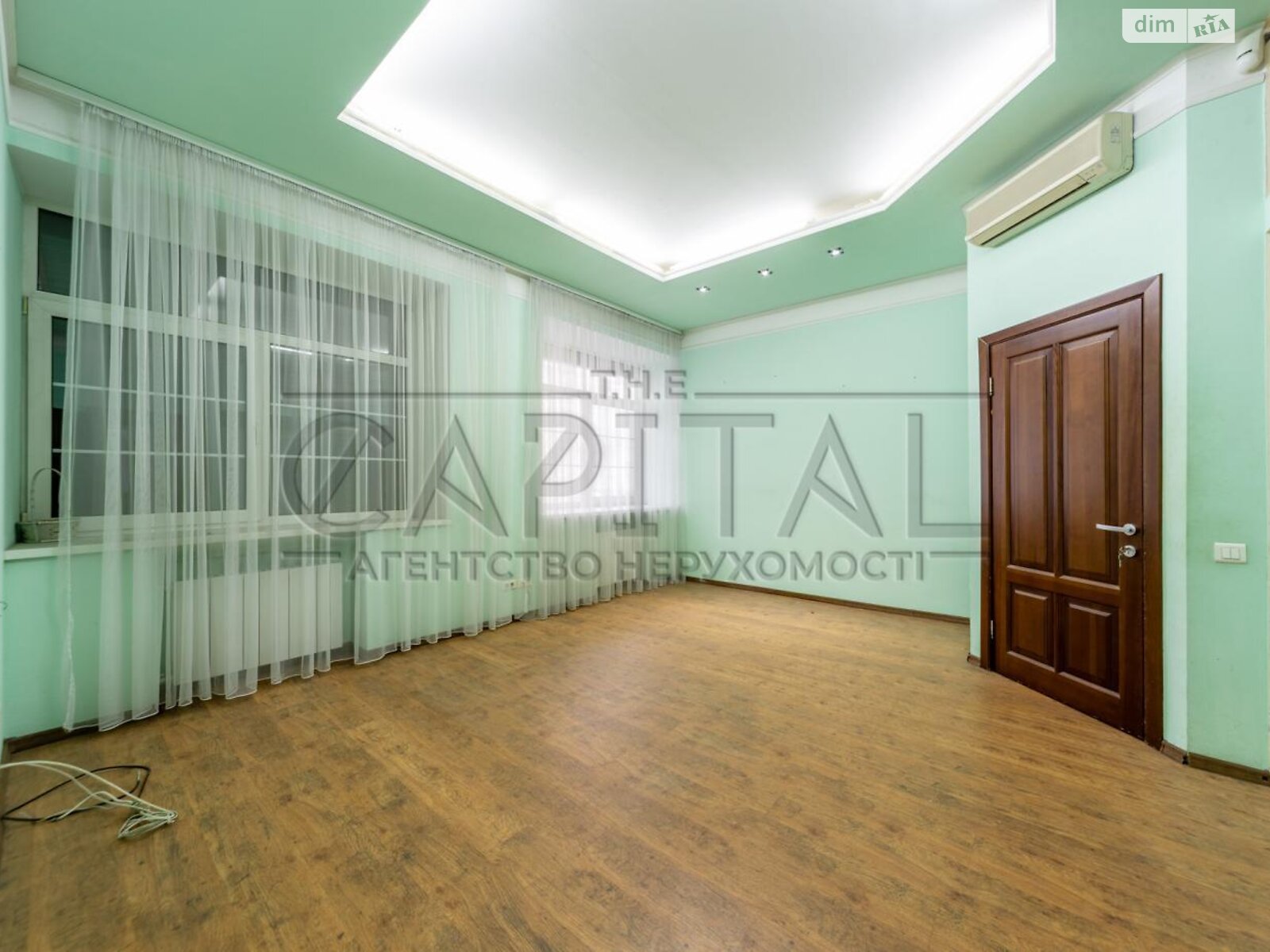Продаж чотирикімнатної квартири в Києві, на вул. Велика Житомирська 17, район Старий Київ фото 1 Продаж чотирикімнатної квартири в Києві, на вул. Велика Житомирська 17, район Старий Київ фото 1