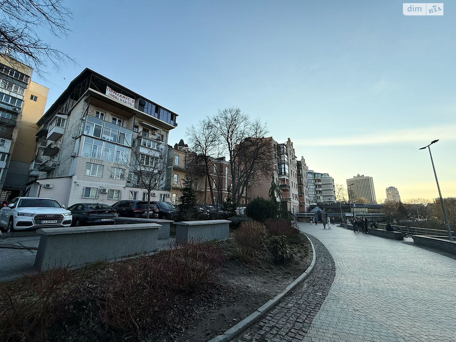 Продаж п`ятикімнатної квартири в Києві, на вул. Велика Житомирська 16, район Старий Київ фото 1 Продаж п`ятикімнатної квартири в Києві, на вул. Велика Житомирська 16, район Старий Київ фото 1