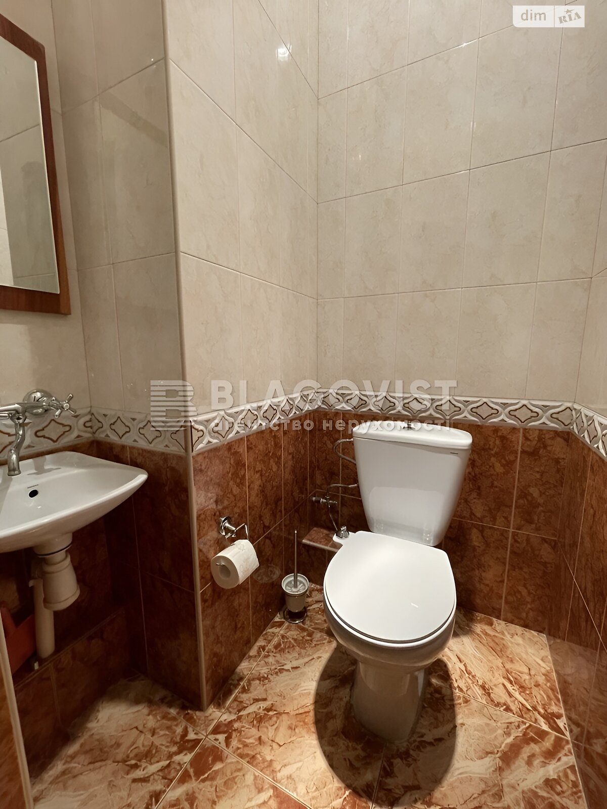Продажа трехкомнатной квартиры в Киеве, на ул. Большая Житомирская 8А, район Старый Киев фото 1 Продажа трехкомнатной квартиры в Киеве, на ул. Большая Житомирская 8А, район Старый Киев фото 1