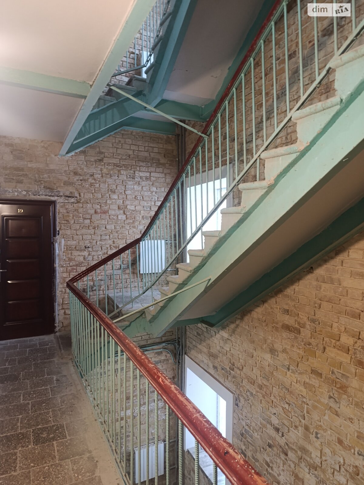 Продаж трикімнатної квартири в Києві, на вул. Велика Житомирська 16, кв. 26-2, район Старий Київ фото 1 Продаж трикімнатної квартири в Києві, на вул. Велика Житомирська 16, кв. 26-2, район Старий Київ фото 1