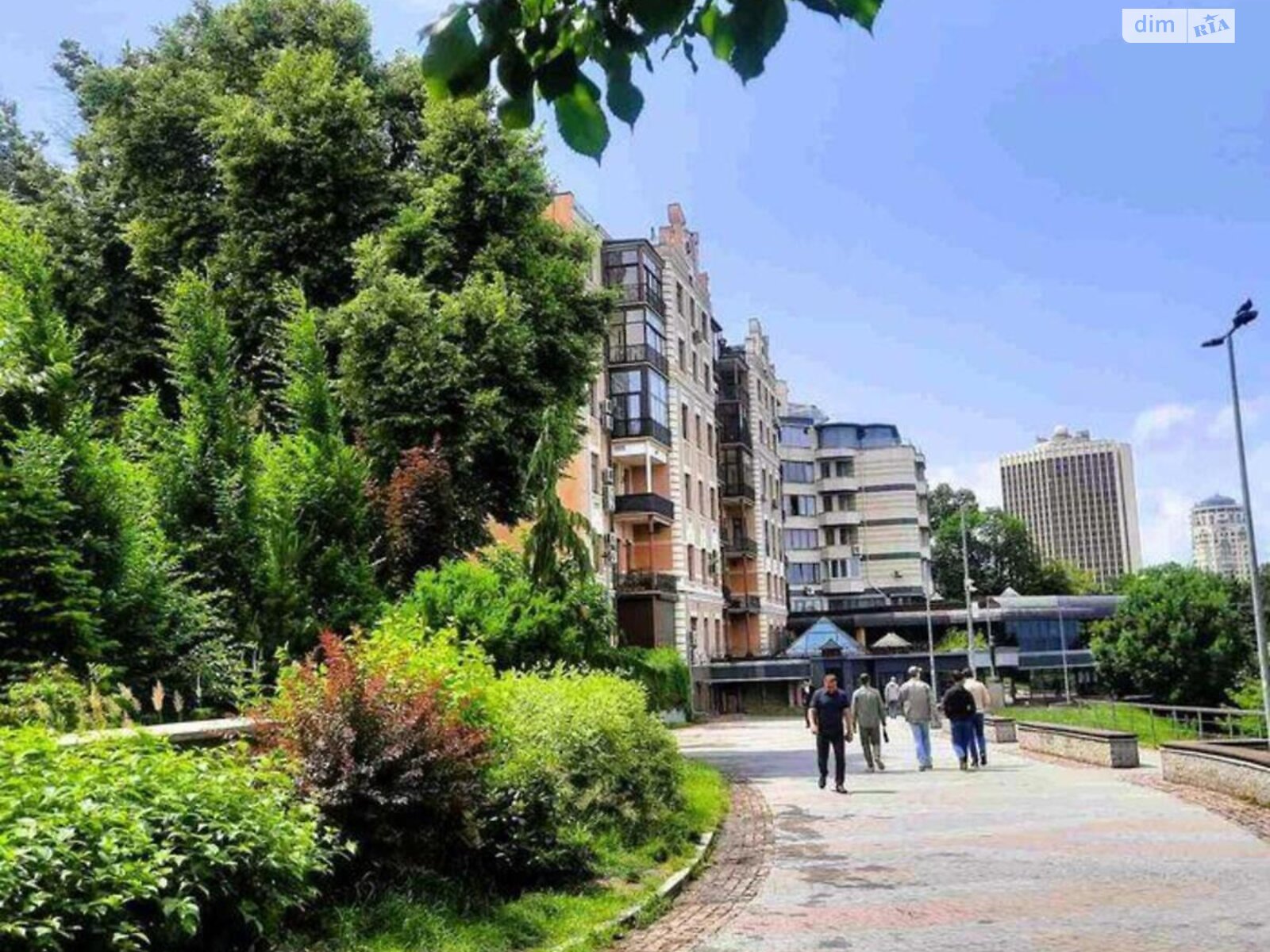 Продаж трикімнатної квартири в Києві, на вул. Велика Житомирська 16, район Старий Київ фото 1 Продаж трикімнатної квартири в Києві, на вул. Велика Житомирська 16, район Старий Київ фото 1