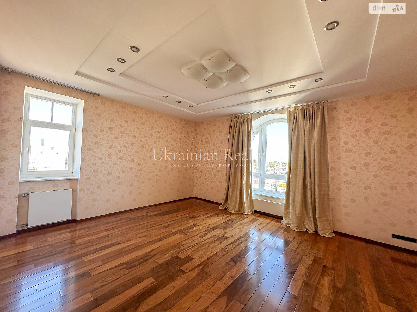 Продаж чотирикімнатної квартири в Києві, на вул. Ірининська 5/24, район Старий Київ фото 1 Продаж чотирикімнатної квартири в Києві, на вул. Ірининська 5/24, район Старий Київ фото 1