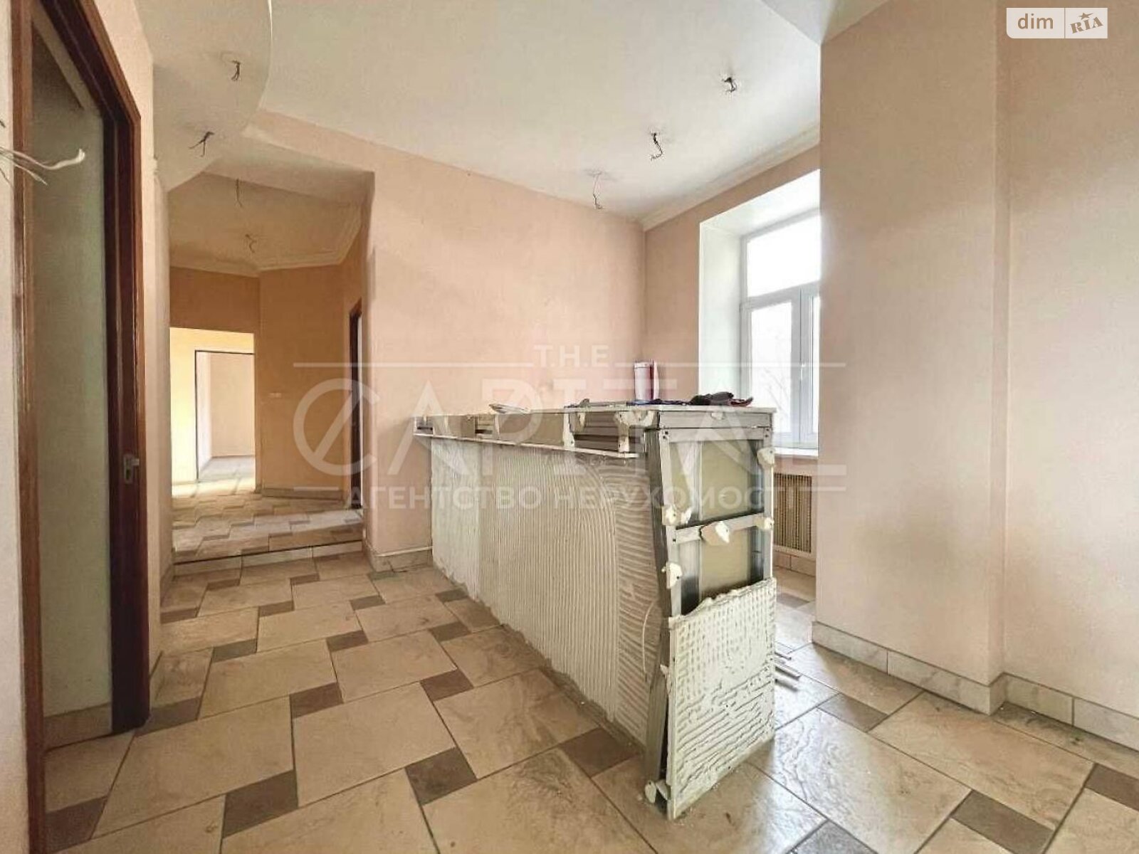 Продаж десятикімнатної квартири в Києві, на вул. Костельна 6, район Старий Київ фото 1 Продаж десятикімнатної квартири в Києві, на вул. Костельна 6, район Старий Київ фото 1