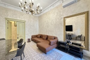 Продаж трикімнатної квартири в Києві, на вул. Михайлівська 24В, район Старий Київ фото 2 Продаж трикімнатної квартири в Києві, на вул. Михайлівська 24В, район Старий Київ фото 2