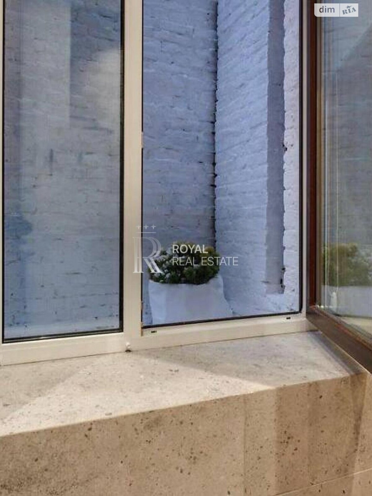 Продажа однокомнатной квартиры в Киеве, на пл. Михайловская 6, район Старый Киев фото 1 Продажа однокомнатной квартиры в Киеве, на пл. Михайловская 6, район Старый Киев фото 1