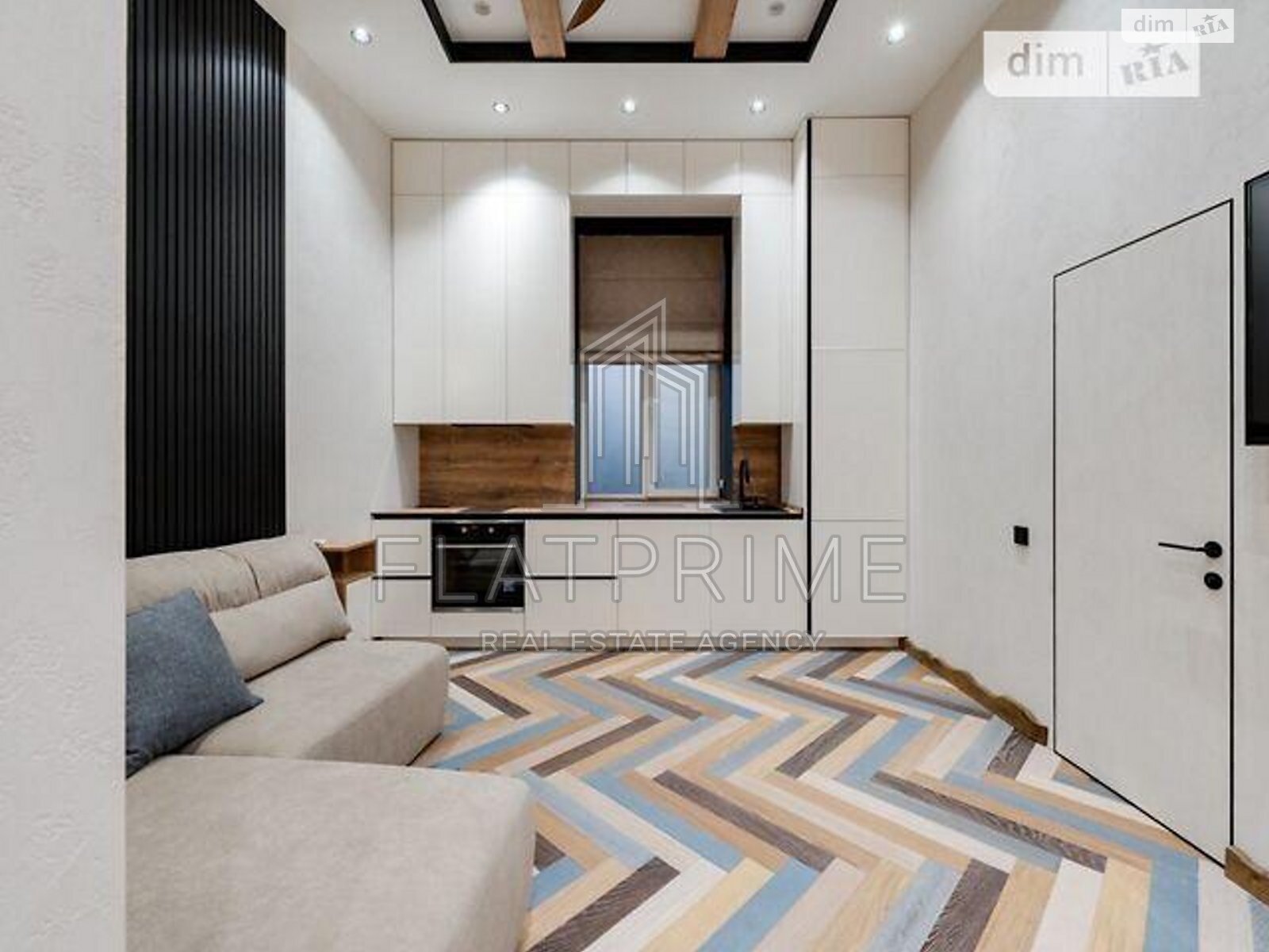 Продажа двухкомнатной квартиры в Киеве, на пл. Михайловская 6, район Старый Киев фото 1