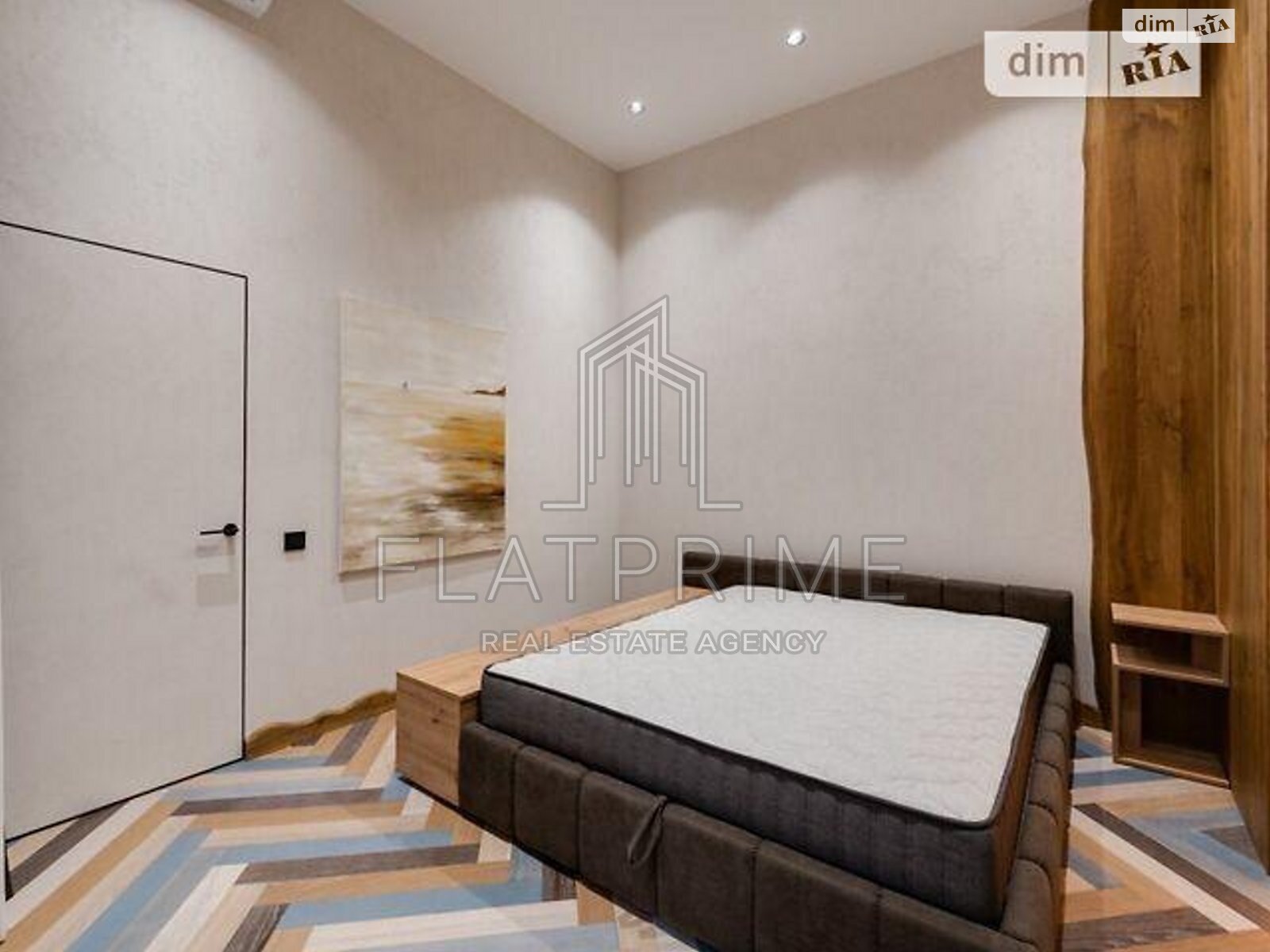 Продажа двухкомнатной квартиры в Киеве, на пл. Михайловская 6, район Старый Киев фото 1