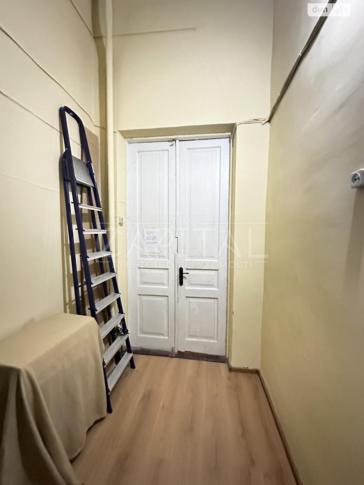 Продаж трикімнатної квартири в Києві, на вул. Михайлівська 21, район Старий Київ фото 1 Продаж трикімнатної квартири в Києві, на вул. Михайлівська 21, район Старий Київ фото 1