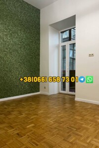 Продажа трехкомнатной квартиры в Киеве, на пер. Михайловский 17, район Старый Киев фото 2