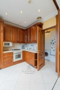 Продаж чотирикімнатної квартири в Києві, на вул. Олеся Гончара 14, район Старий Київ фото 2