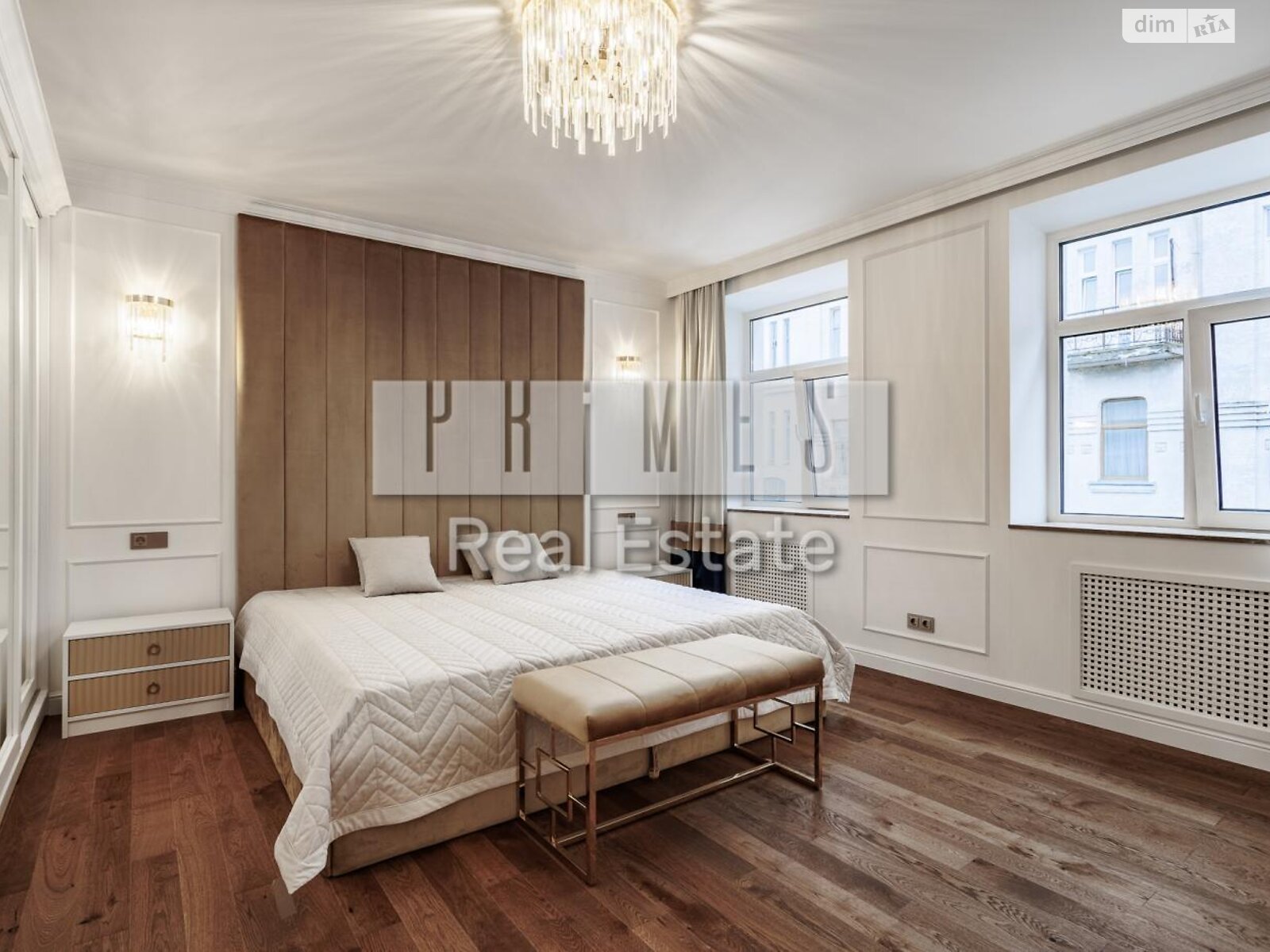 Продажа двухкомнатной квартиры в Киеве, на ул. Олеся Гончара 8, район Старый Киев фото 1