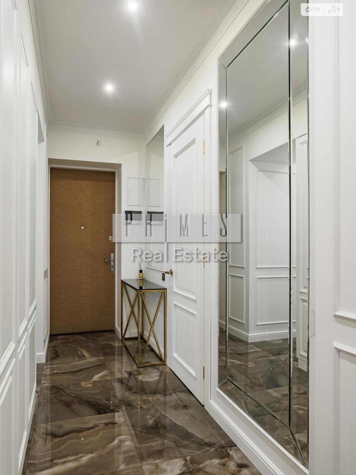 Продажа двухкомнатной квартиры в Киеве, на ул. Олеся Гончара 8, район Старый Киев фото 1