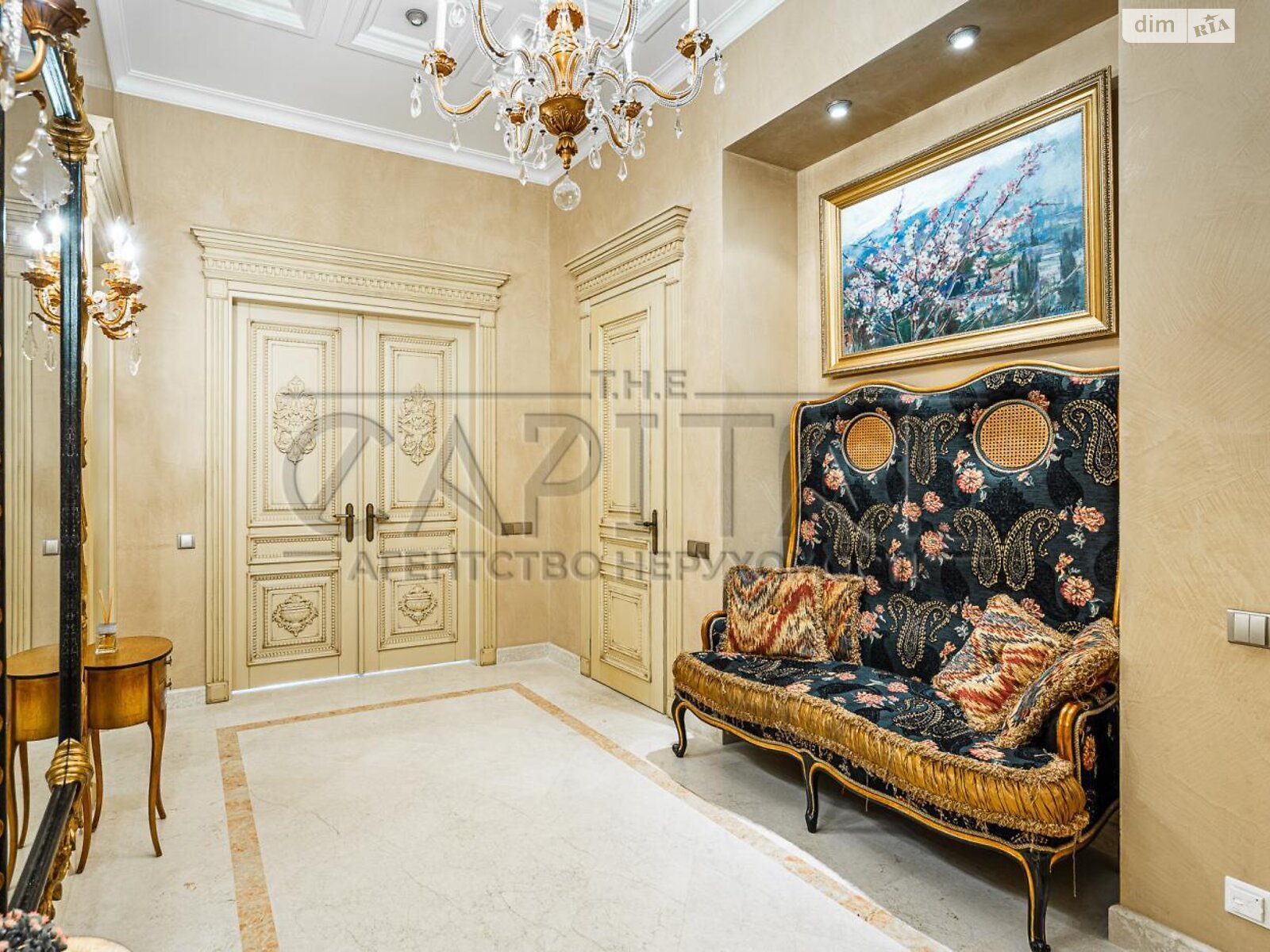 Продажа пятикомнатной квартиры в Киеве, на ул. Паторжинского 14, район Старый Киев фото 1 Продажа пятикомнатной квартиры в Киеве, на ул. Паторжинского 14, район Старый Киев фото 1