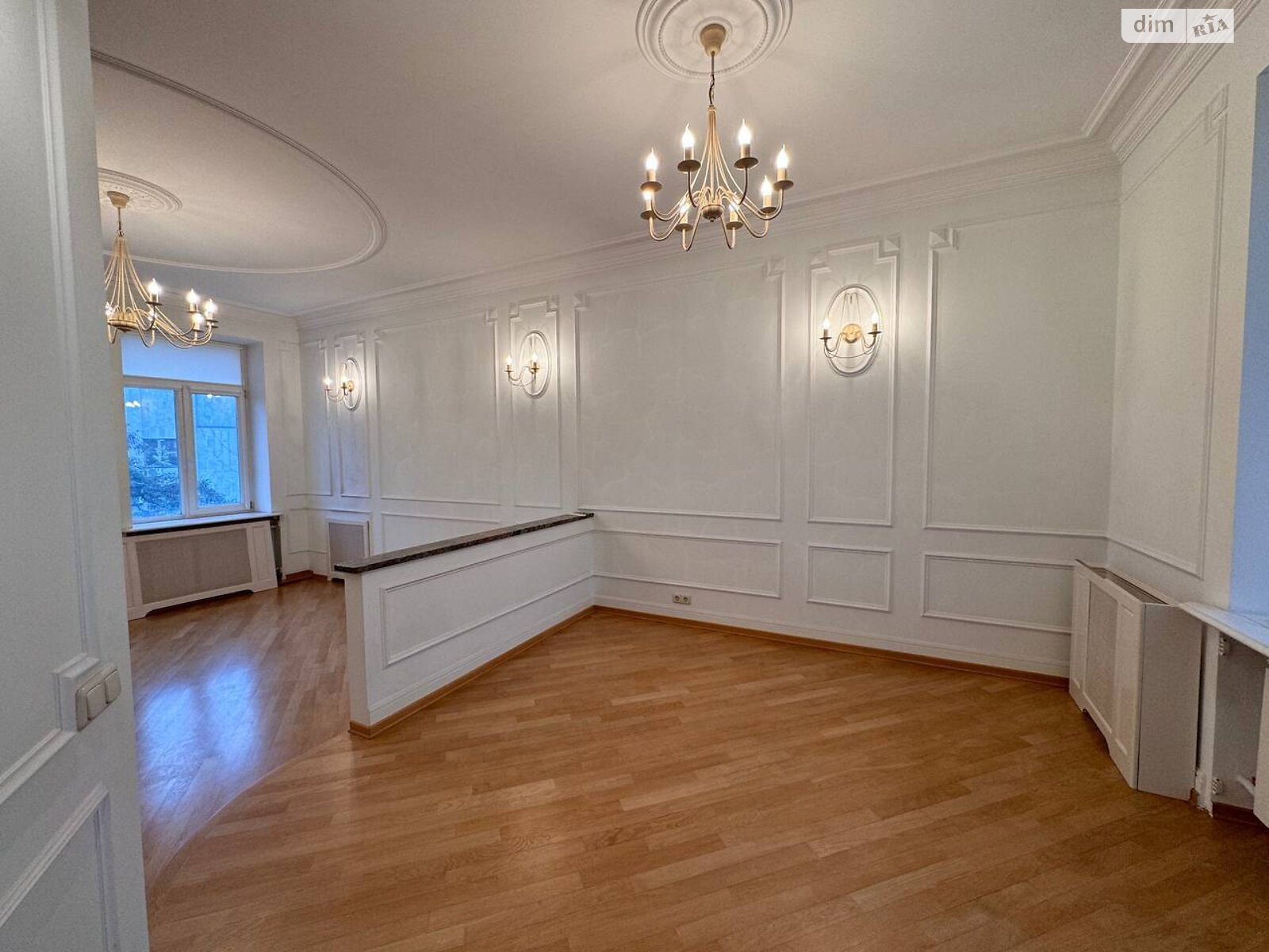 Продаж чотирикімнатної квартири в Києві, на вул. Рейтарська 34, район Старий Київ фото 1 Продаж чотирикімнатної квартири в Києві, на вул. Рейтарська 34, район Старий Київ фото 1