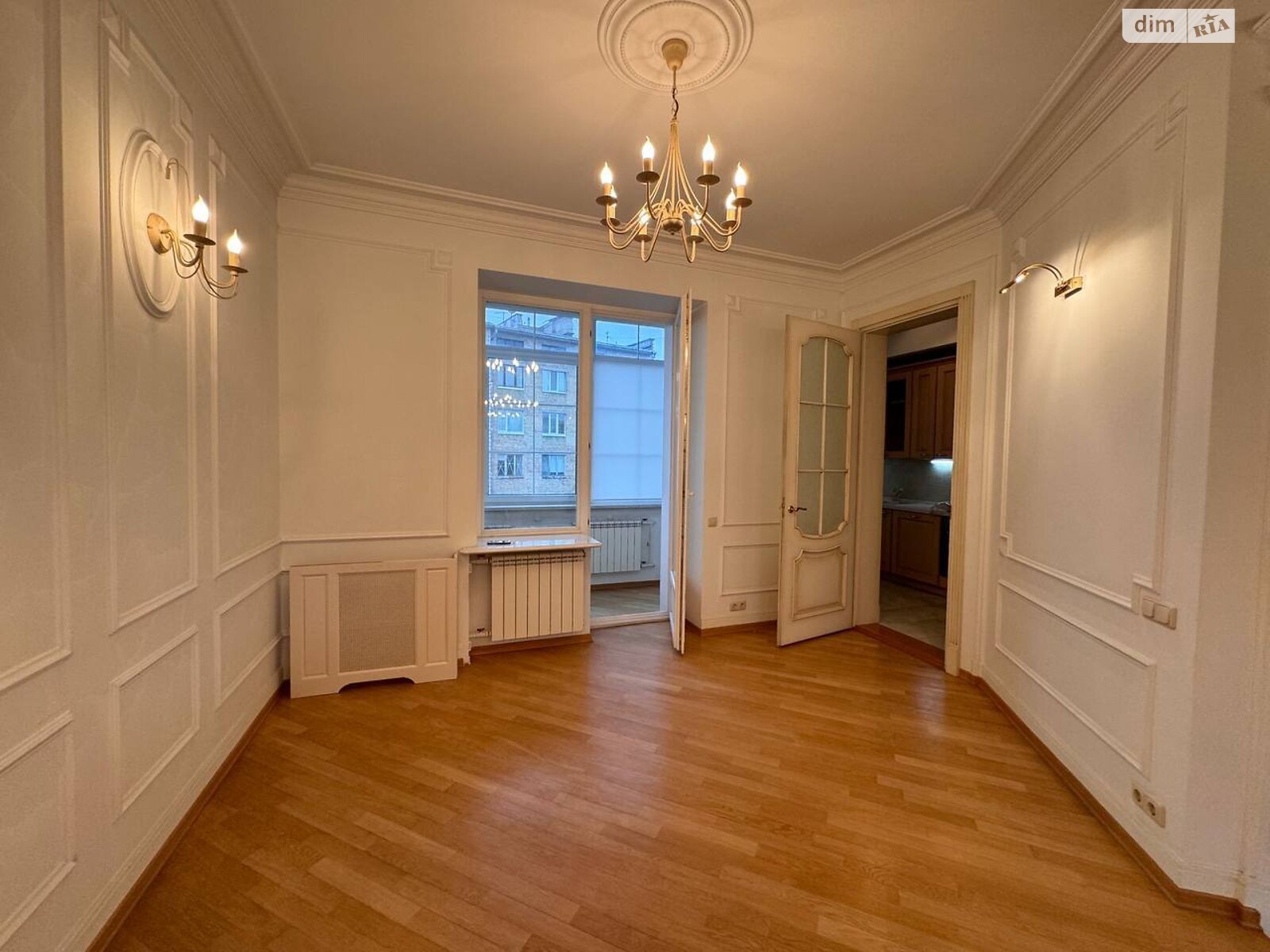 Продаж чотирикімнатної квартири в Києві, на вул. Рейтарська 34, район Старий Київ фото 1 Продаж чотирикімнатної квартири в Києві, на вул. Рейтарська 34, район Старий Київ фото 1