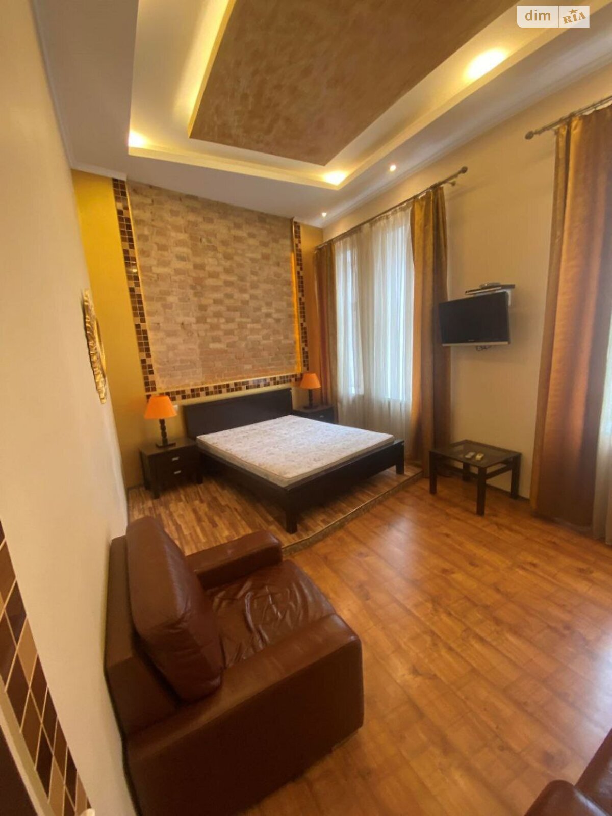 Продажа однокомнатной квартиры в Киеве, на ул. Рейтарская 25, район Старый Киев фото 1 Продажа однокомнатной квартиры в Киеве, на ул. Рейтарская 25, район Старый Киев фото 1