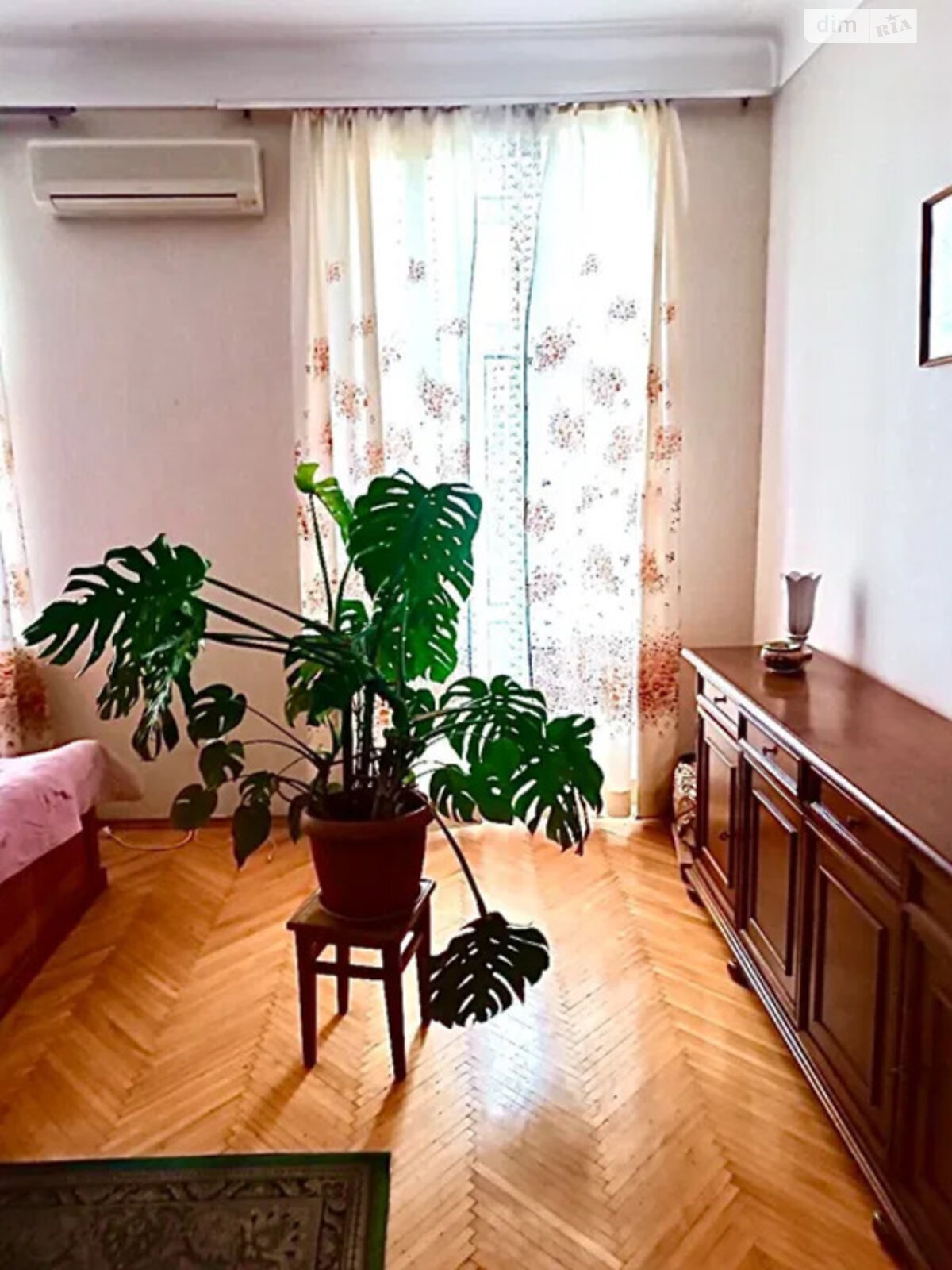 Продаж двокімнатної квартири в Києві, на вул. Софіївська 4, район Старий Київ фото 1 Продаж двокімнатної квартири в Києві, на вул. Софіївська 4, район Старий Київ фото 1
