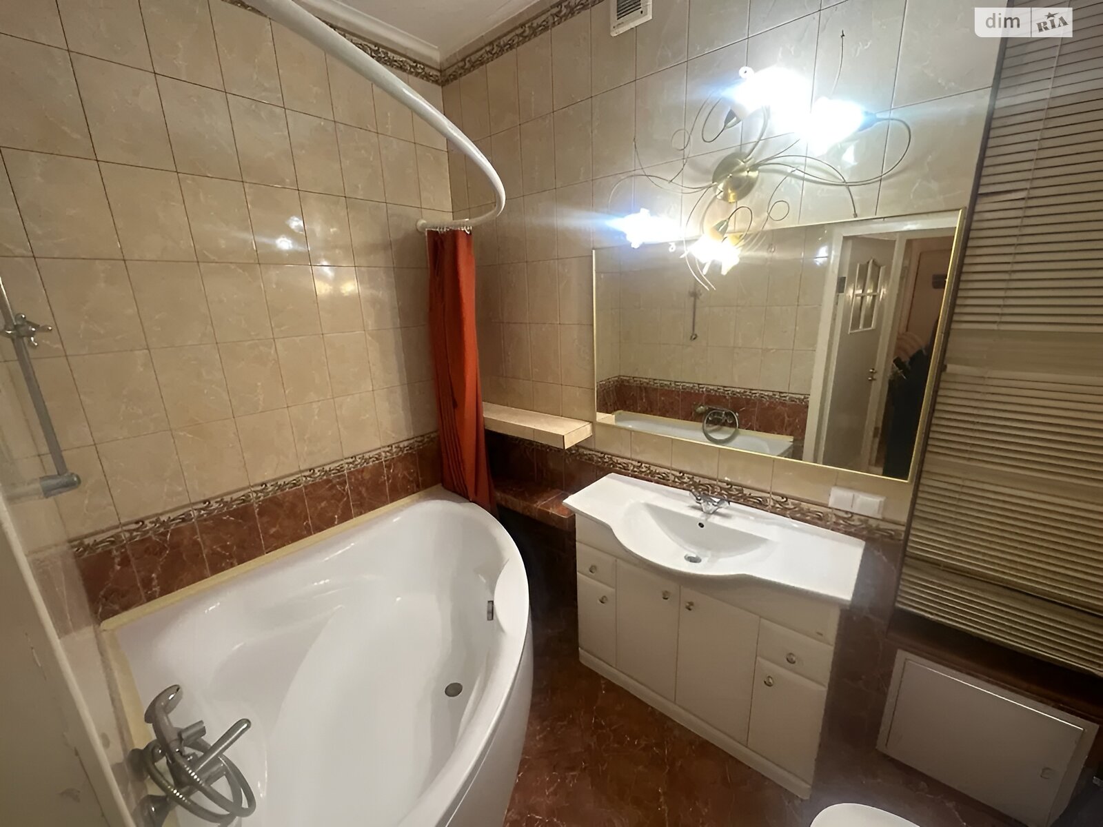 Продажа однокомнатной квартиры в Киеве, на ул. Владимирская 37, район Старый Киев фото 1 Продажа однокомнатной квартиры в Киеве, на ул. Владимирская 37, район Старый Киев фото 1